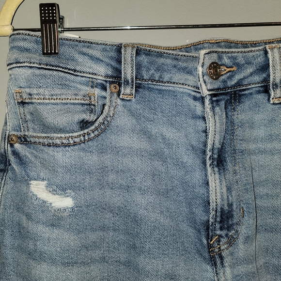 American Eagle Outfitters High-Rise Mom Jeans - 10 *Short* - Picture 5 of 5